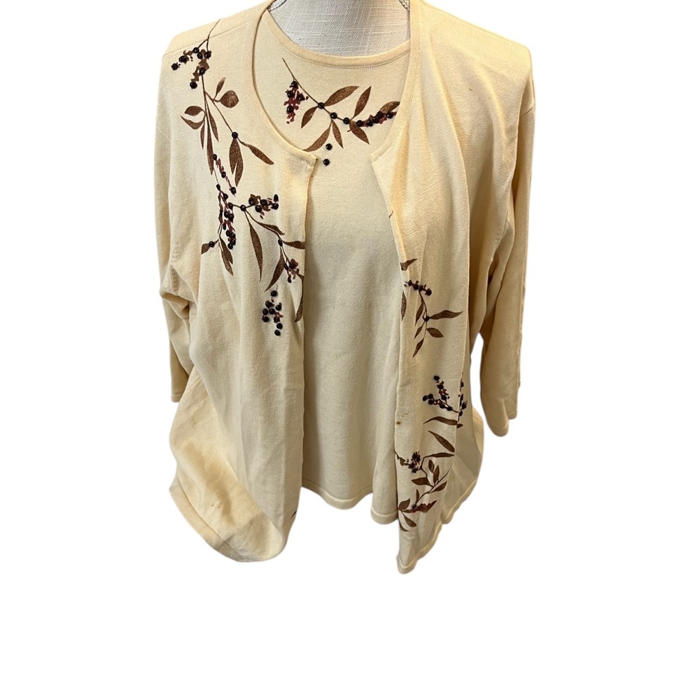 Marisa Christina Cream Cardigan with Floral Embroidery